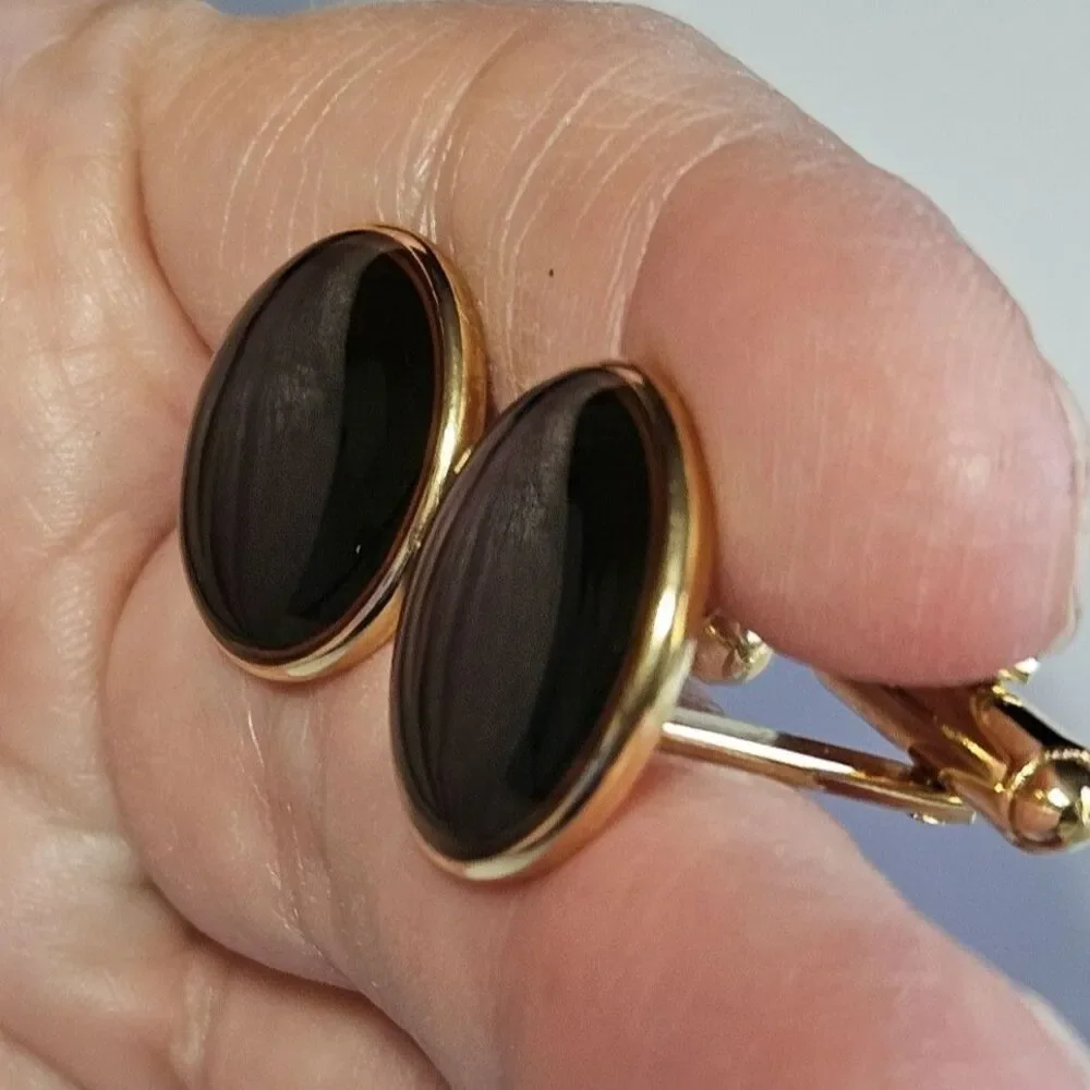 Black Enamel Gold Tone Cufflinks Mens Round Button Lightweight 3/4 Inch Vintage